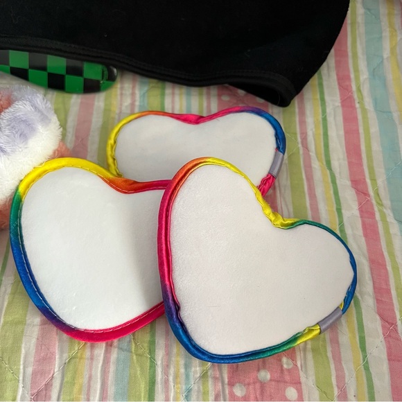 Harry Potter Slytherin Wet Brush, Beauty Headband x2 & Quo Heart Shaped Pads x3 - Picture 2 of 7